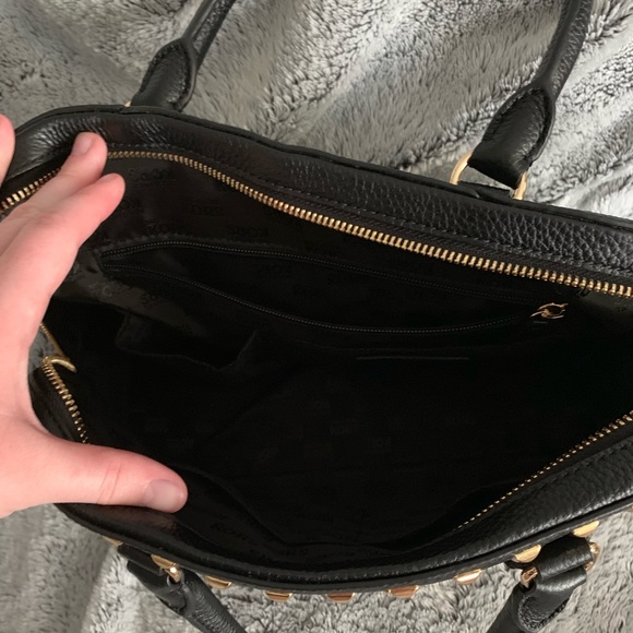 AUTHENTIC Michael Kors purse ❤️ - Picture 2 of 3